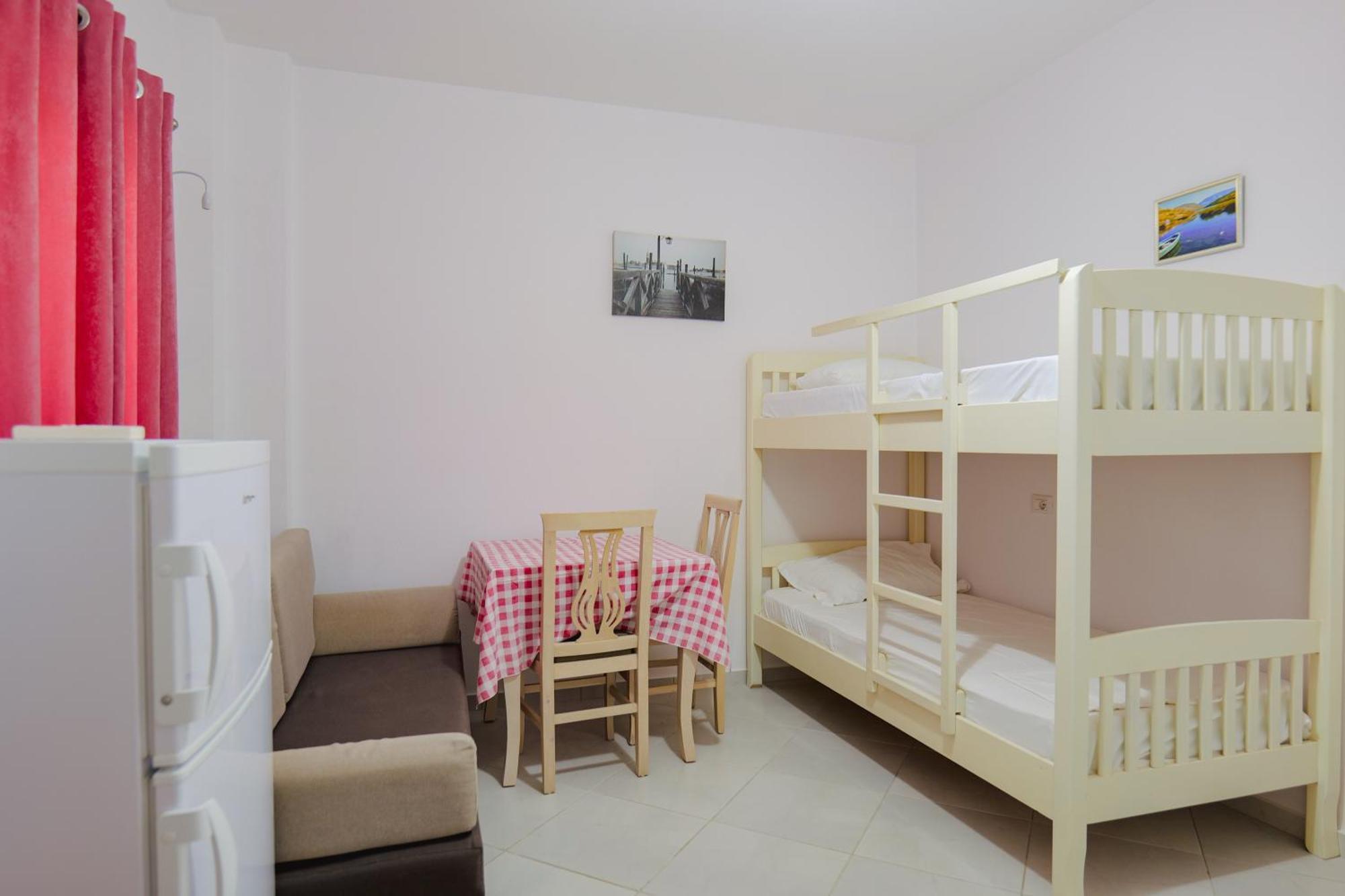 Vila Shpetimi Εξαμίλιο Εξωτερικό φωτογραφία