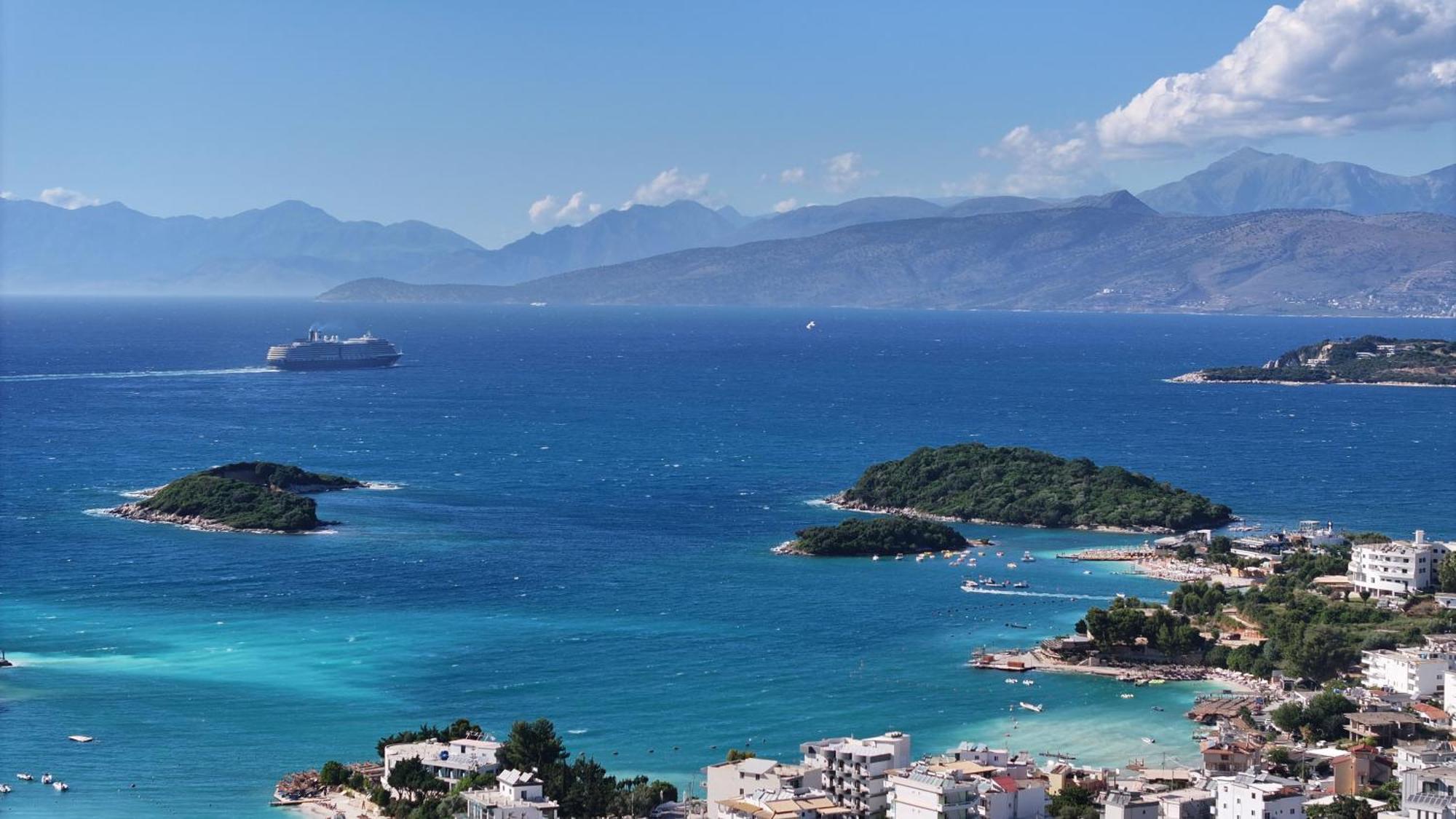 Vila Shpetimi Εξαμίλιο Εξωτερικό φωτογραφία